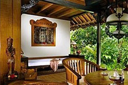 Tjampuhan Hotel dining