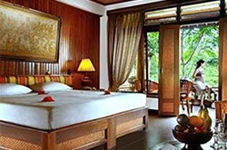 Tjampuhan Hotel room